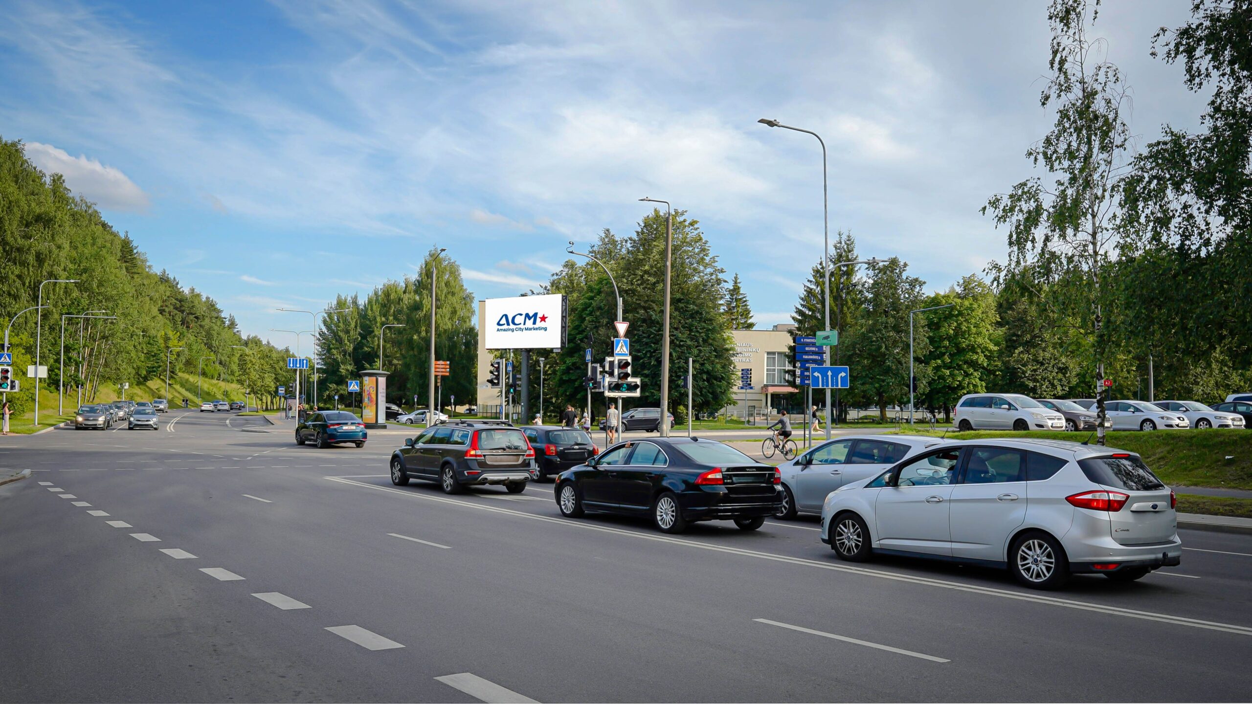 ACM ekintamojo vaizdo ekranas ATEITIES, Vilniuje Ozo g. / Gelvonų g.