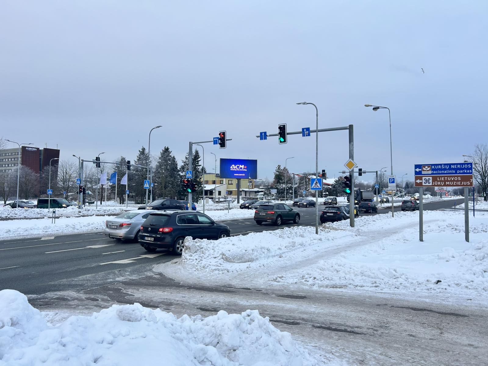 ACM kintamojo vaizdo ekranas Akropolis, Klapėdoje, Minijos g. ir Varnėnų g. sankryža.